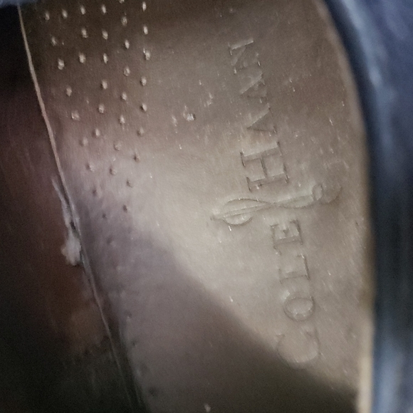 Cole Haan Blue Suede Wingtips. - Picture 2 of 6